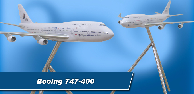 3 Foot Long Boeing 747-400 
