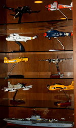 Cessna 172 Skyhawk Scale Model Airplane